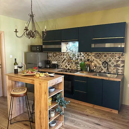 Dream In Apartment *