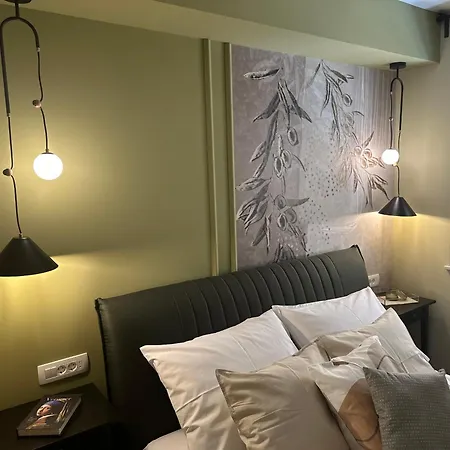 Dream In Apartment *