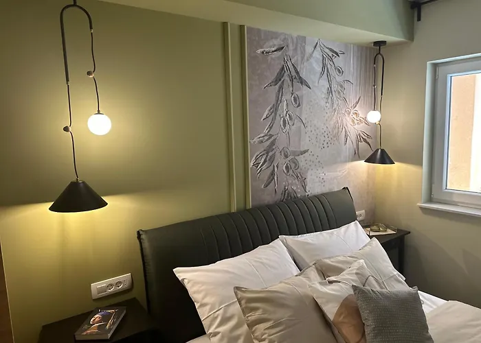 Dream In Apartment *